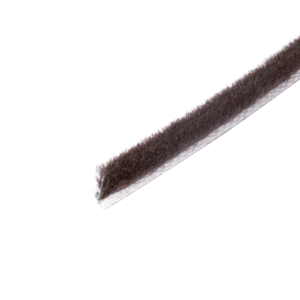 Brush Pile Seal - 4.8mm x 6.5mm (100m coil) - Brown (with fin)